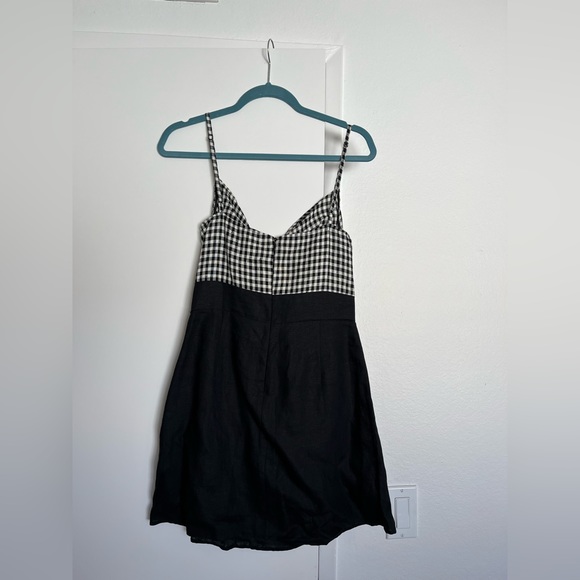Reformation Linen Gingham dress. Size 8 - Picture 6 of 7